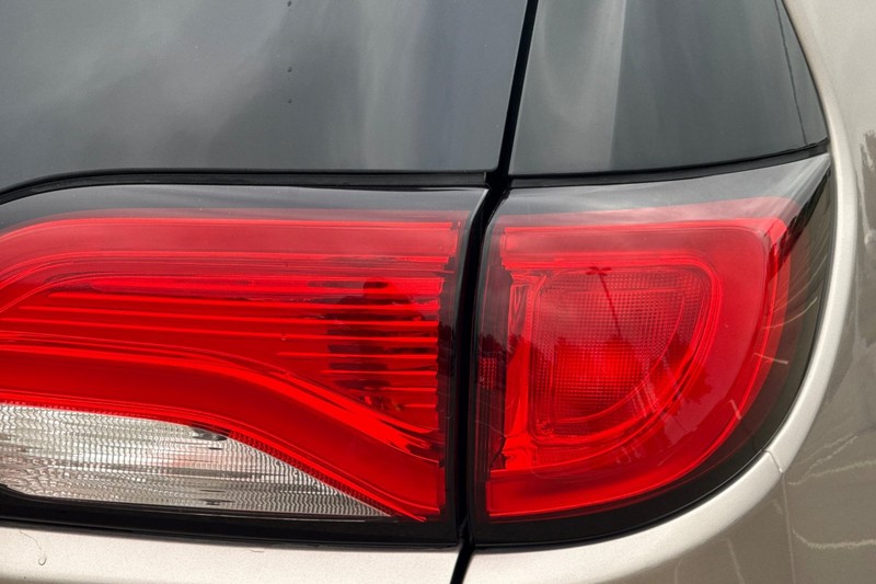 Chrysler Pacifica Vehicle Full-screen Gallery Image 49