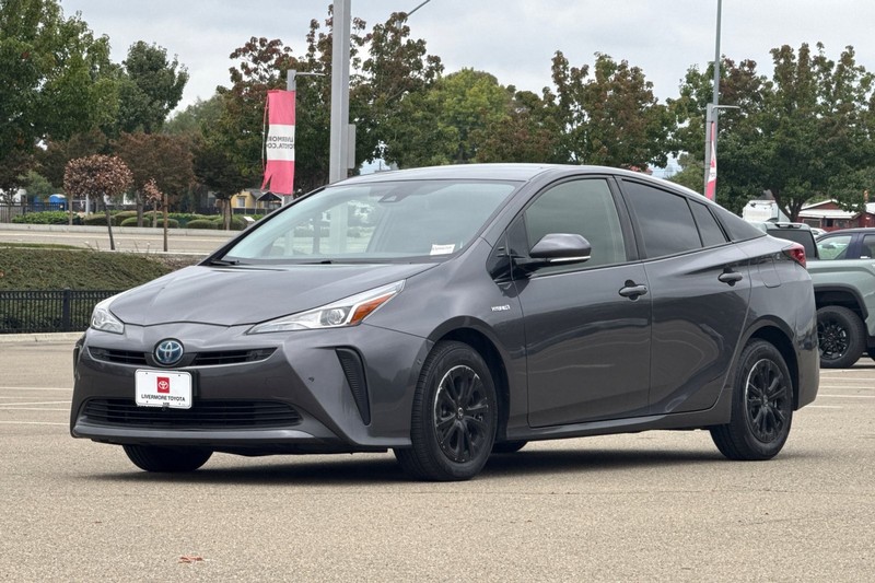 Toyota Prius Vehicle Full-screen Gallery Image 08