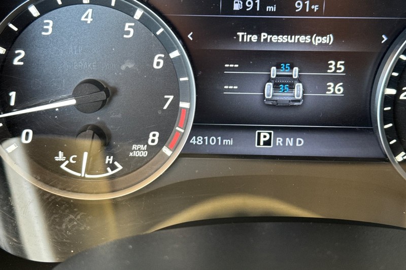 Nissan Frontier Vehicle Full-screen Gallery Image 38