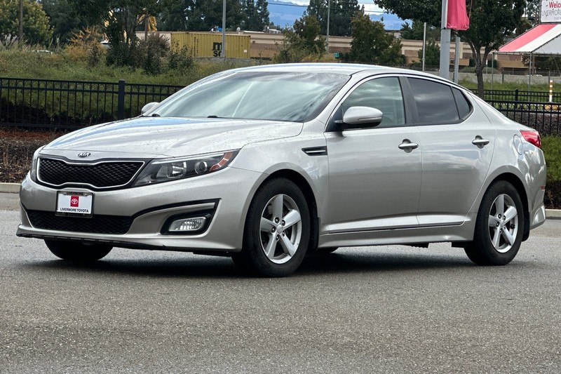 Kia Optima Vehicle Full-screen Gallery Image 08