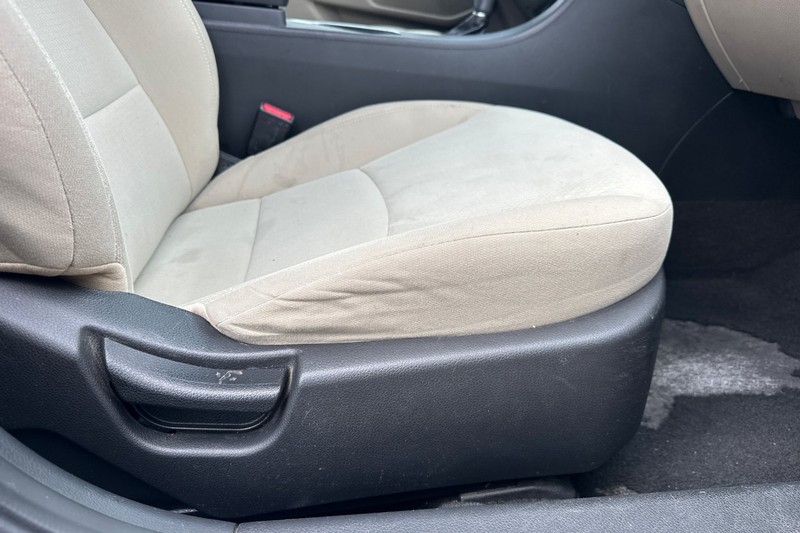 Kia Optima Vehicle Full-screen Gallery Image 22