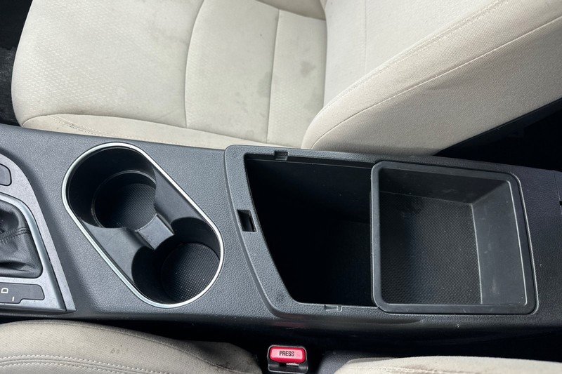 Kia Optima Vehicle Full-screen Gallery Image 29