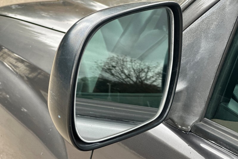 Toyota Tacoma Vehicle Full-screen Gallery Image 50