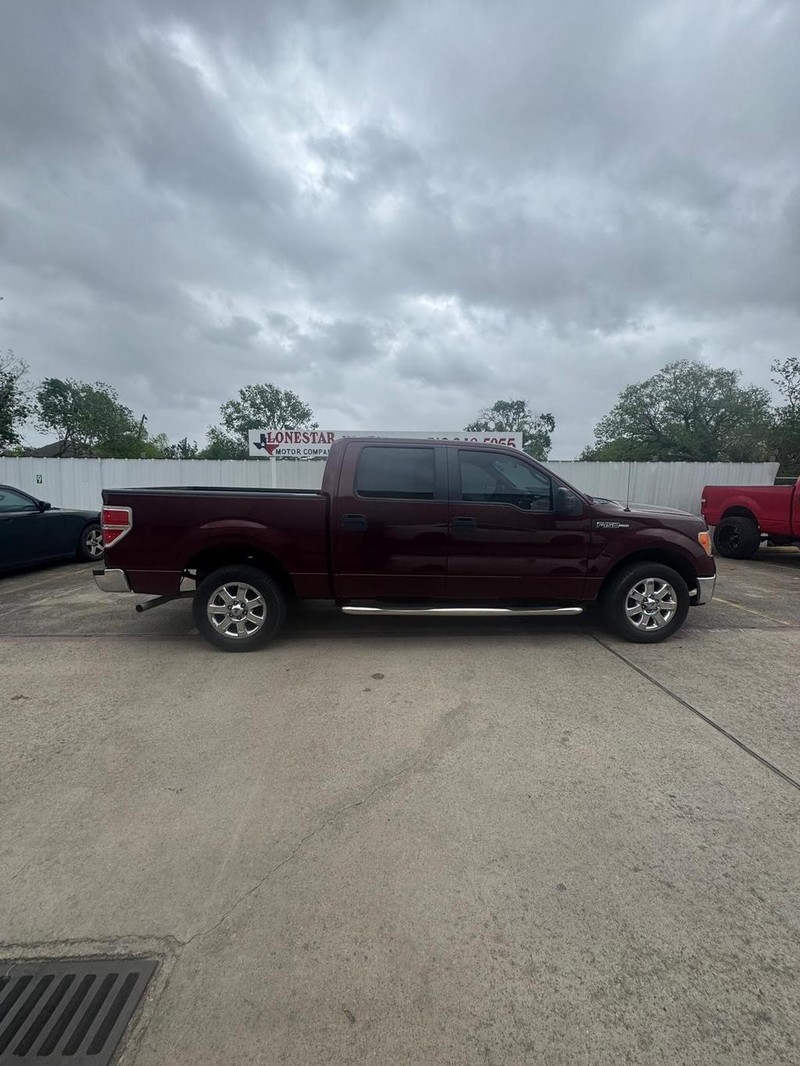 Ford F-150 Vehicle Full-screen Gallery Image 07