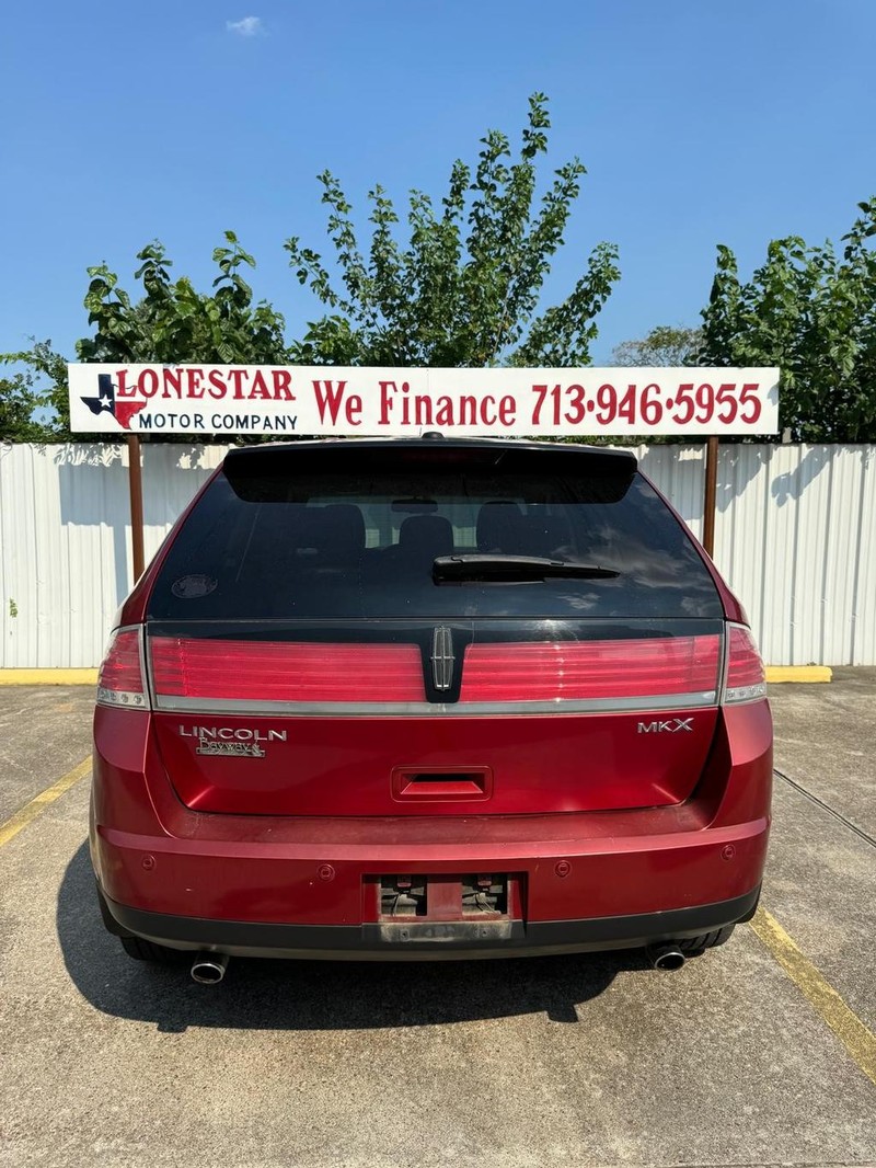 Lincoln MKX Vehicle Full-screen Gallery Image 04