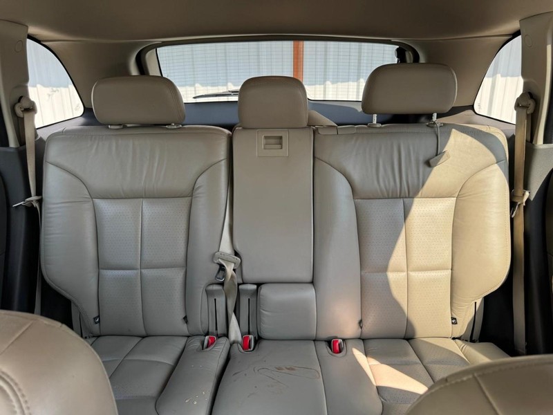 Lincoln MKX Vehicle Full-screen Gallery Image 09