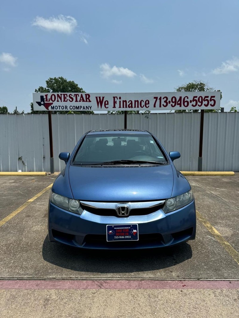 Honda Civic Sedan Vehicle Full-screen Gallery Image 03