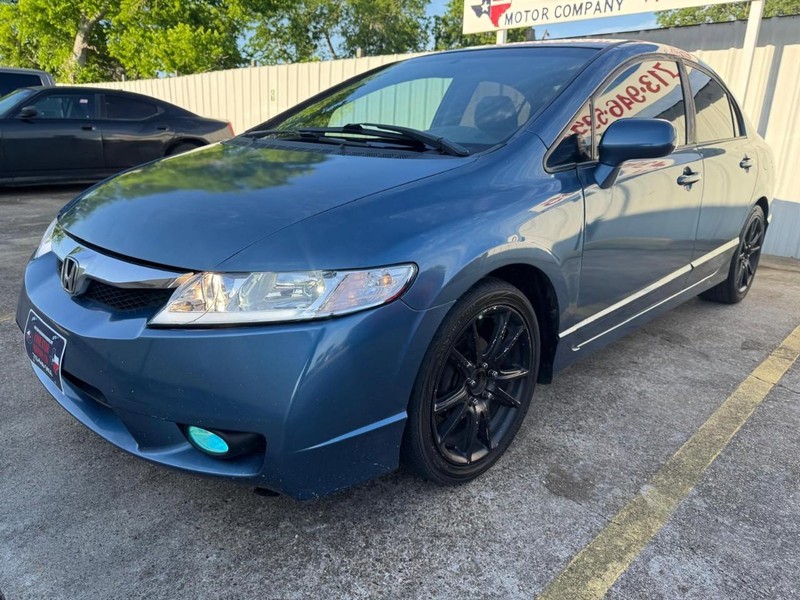 Honda Civic Sedan Vehicle Full-screen Gallery Image 02