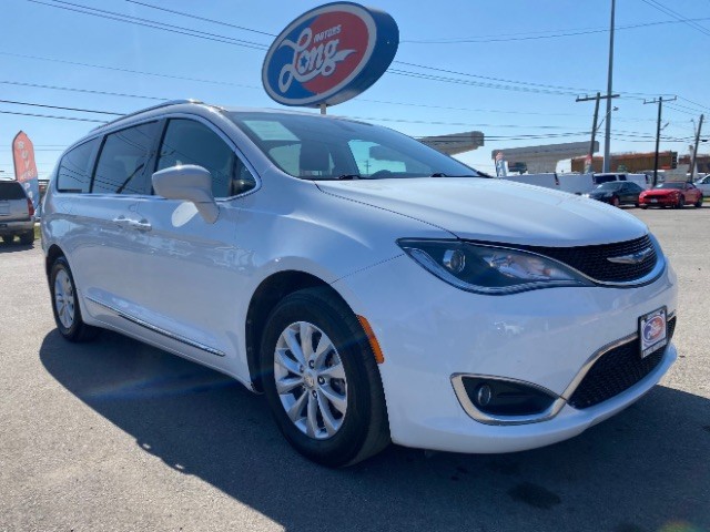 Chrysler Pacifica Touring L - Austin TX