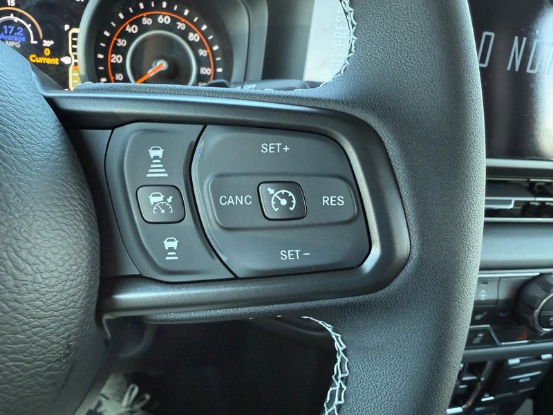 Jeep Wrangler Vehicle Full-screen Gallery Image 15