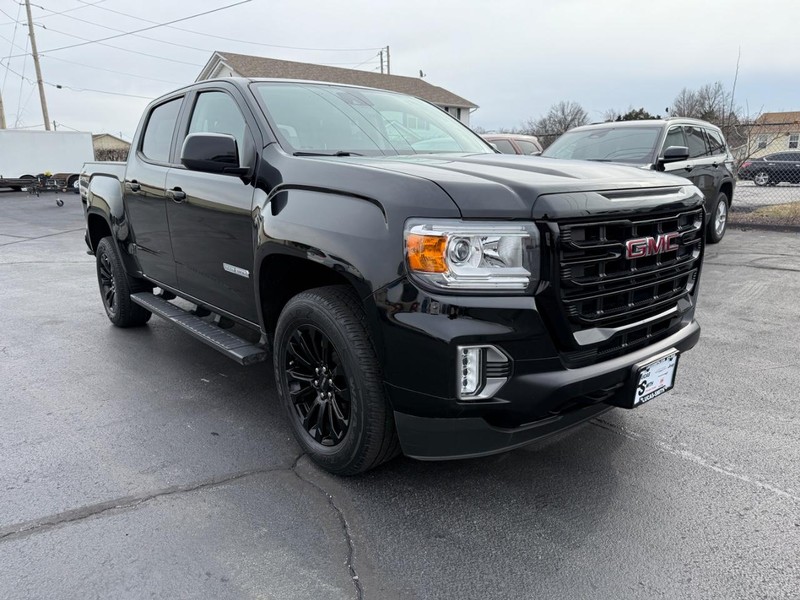 GMC Canyon Vehicle Full-screen Gallery Image 2