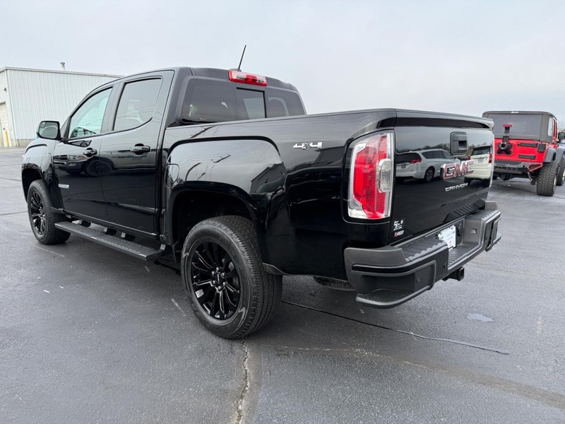GMC Canyon Vehicle Full-screen Gallery Image 5