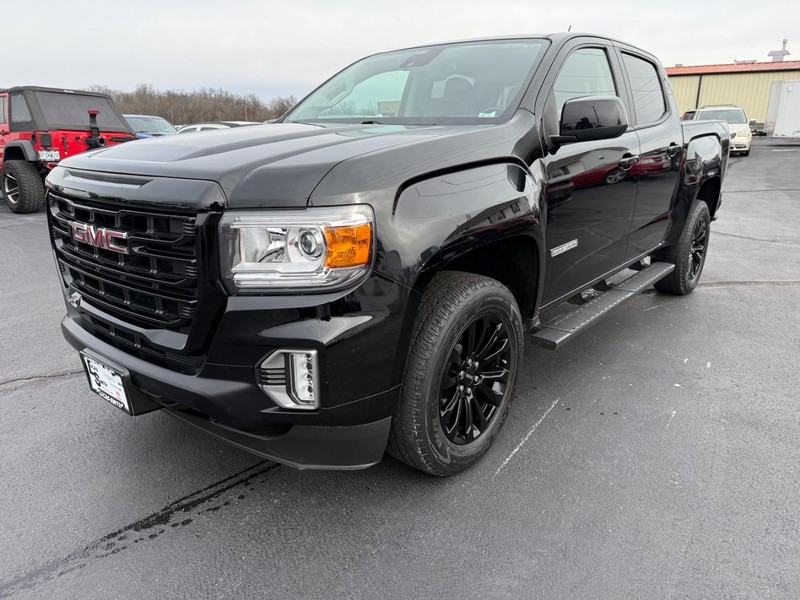 GMC Canyon Vehicle Full-screen Gallery Image 8