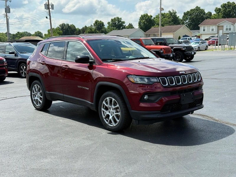 Jeep Compass Vehicle Full-screen Gallery Image 2