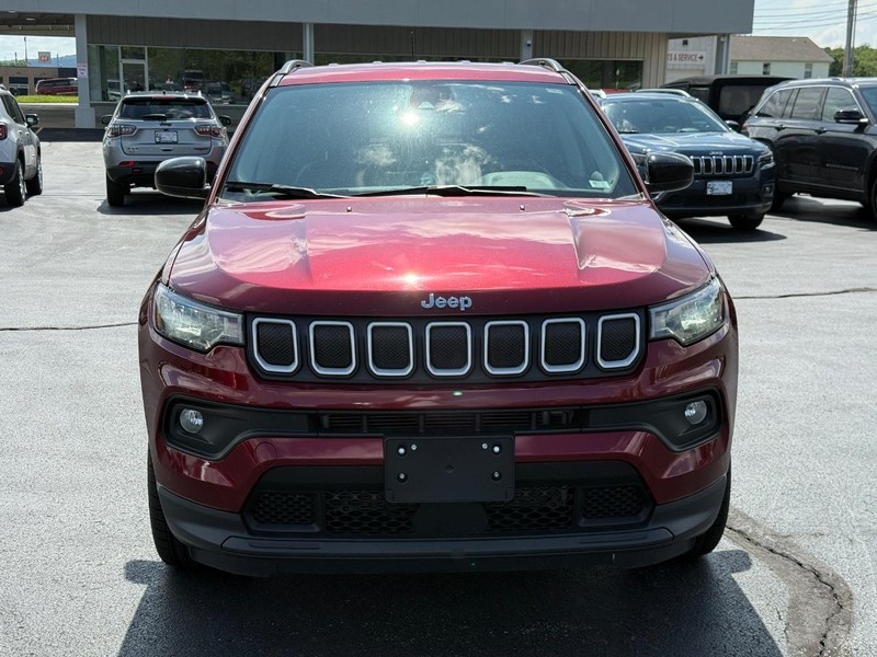 Jeep Compass Vehicle Full-screen Gallery Image 9