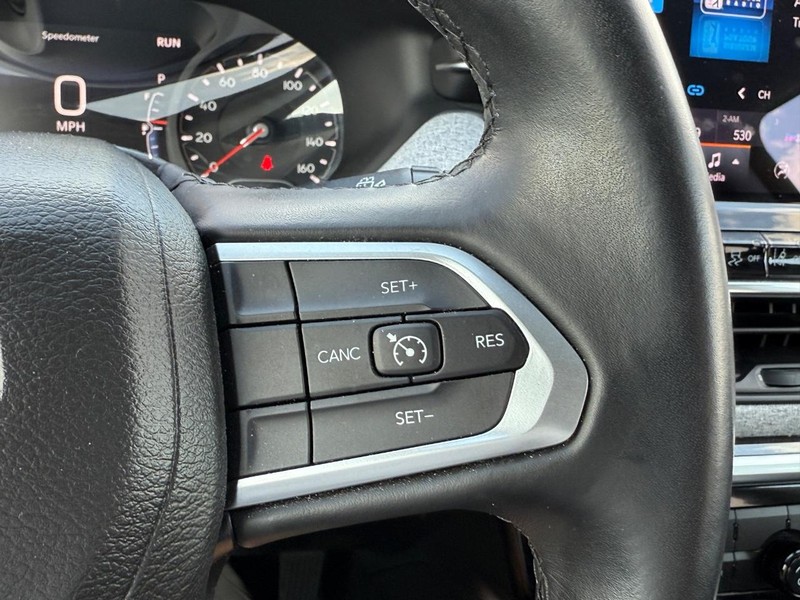 Jeep Compass Vehicle Full-screen Gallery Image 18