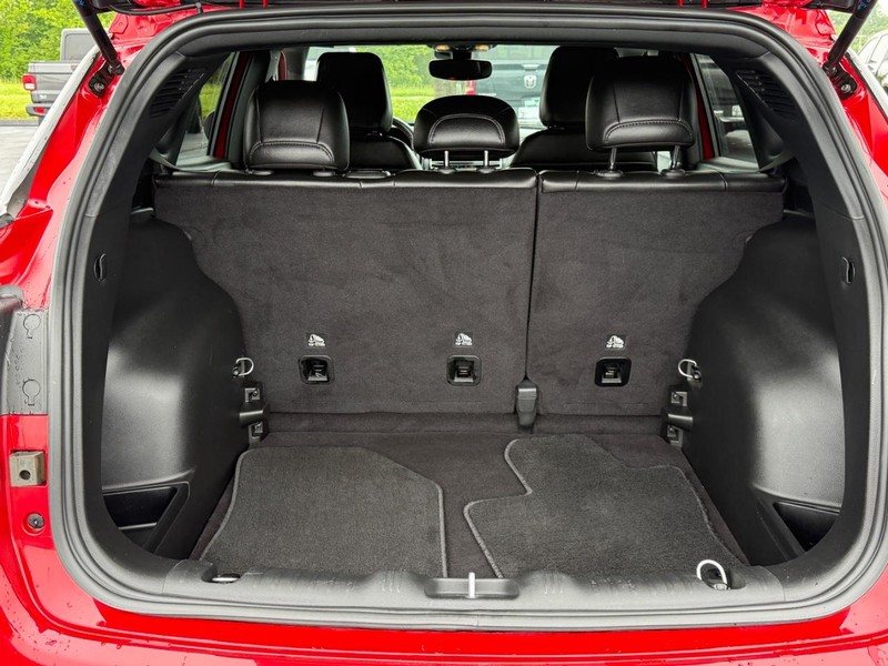 Jeep Compass Vehicle Full-screen Gallery Image 4