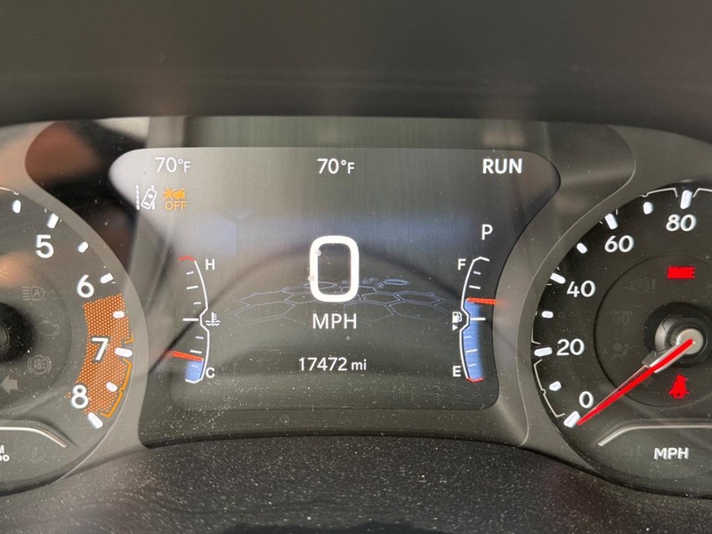 Jeep Compass Vehicle Full-screen Gallery Image 20