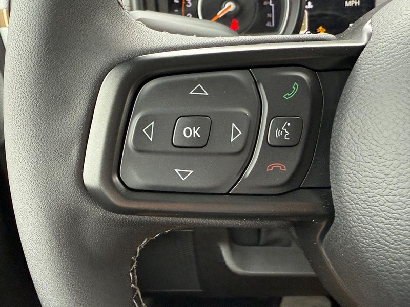 Jeep Gladiator Vehicle Full-screen Gallery Image 12