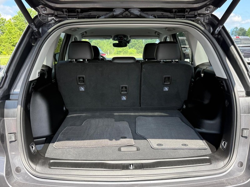 Jeep Grand Cherokee Vehicle Full-screen Gallery Image 4