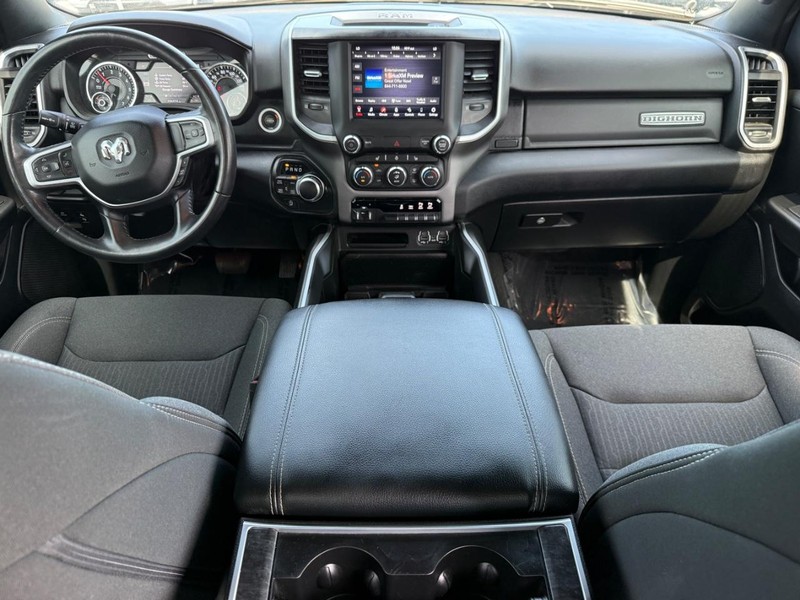 Ram 1500 Vehicle Full-screen Gallery Image 12