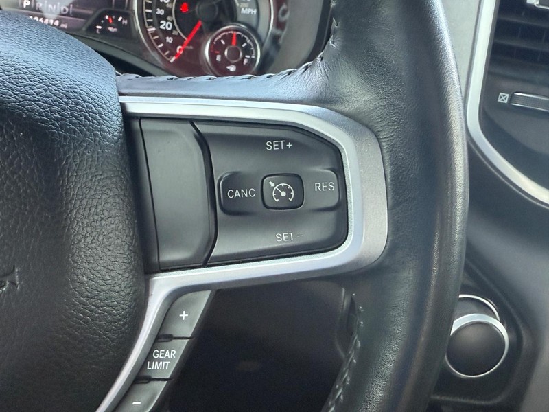 Ram 1500 Vehicle Full-screen Gallery Image 19