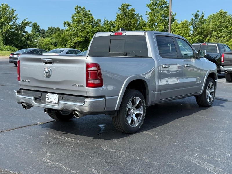 Ram 1500 Vehicle Full-screen Gallery Image 3