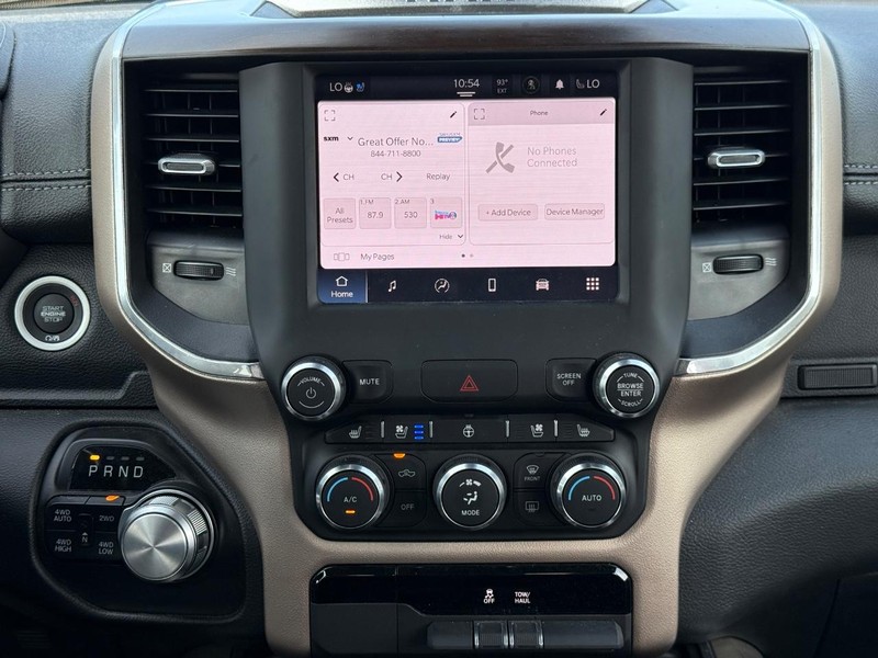 Ram 1500 Vehicle Full-screen Gallery Image 13