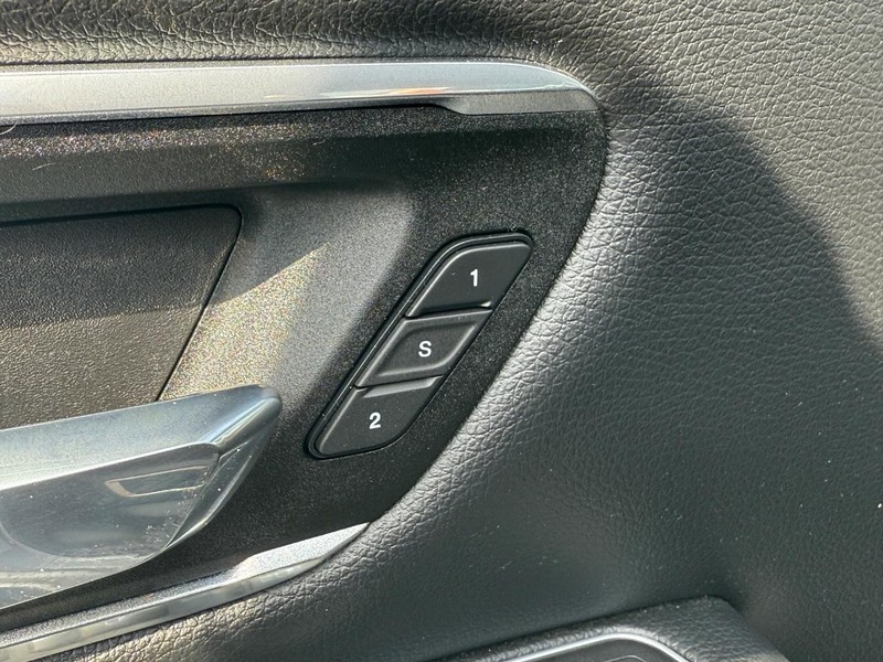 Ram 1500 Vehicle Full-screen Gallery Image 15