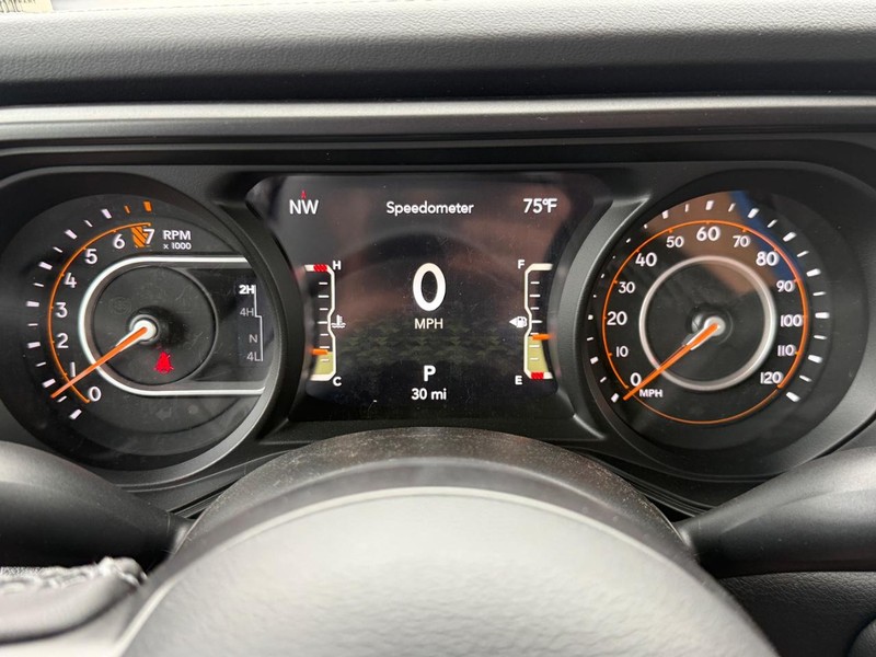 Jeep Gladiator Vehicle Full-screen Gallery Image 15