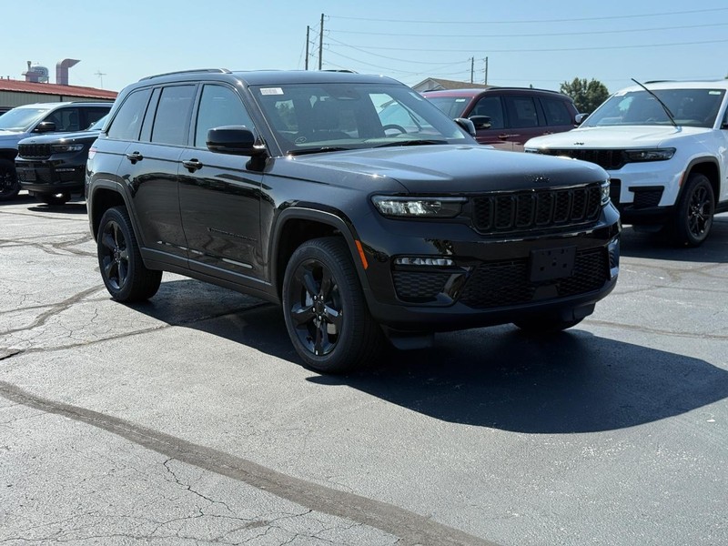 Jeep Grand Cherokee Vehicle Full-screen Gallery Image 2