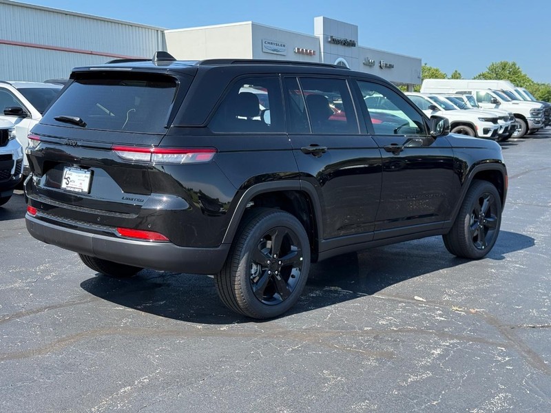 Jeep Grand Cherokee Vehicle Full-screen Gallery Image 3