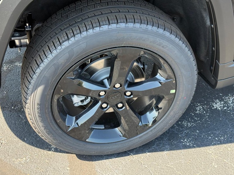Jeep Grand Cherokee Vehicle Full-screen Gallery Image 5