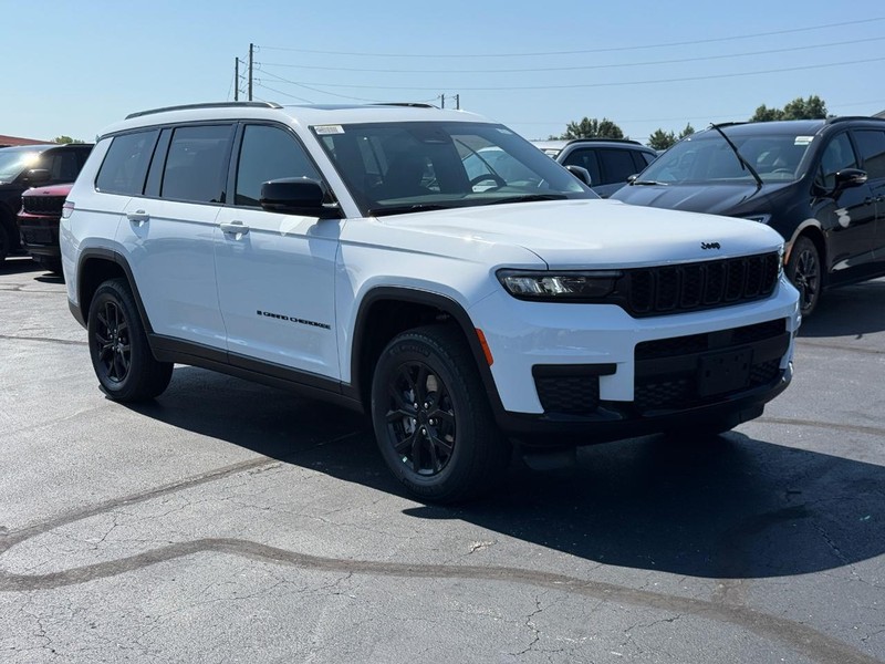 Jeep Grand Cherokee L Vehicle Full-screen Gallery Image 2