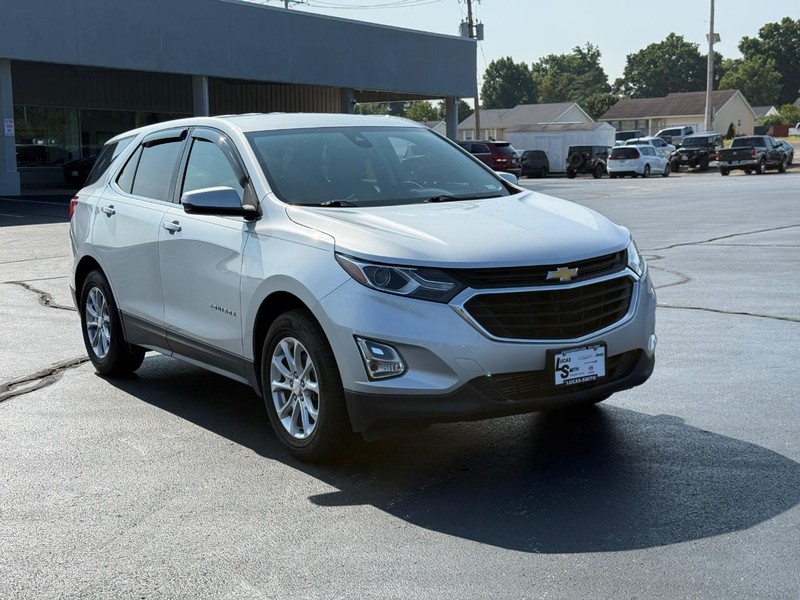 Chevrolet Equinox Vehicle Full-screen Gallery Image 2