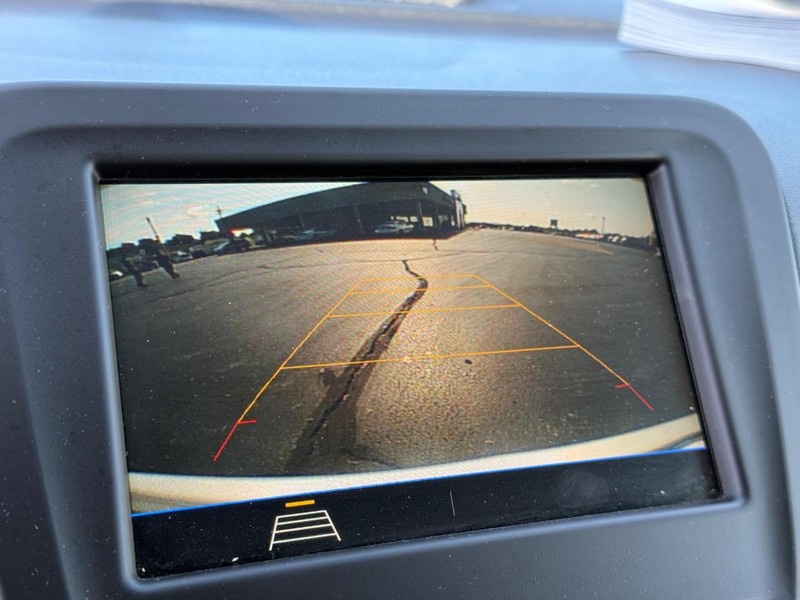 Chevrolet Equinox Vehicle Full-screen Gallery Image 21
