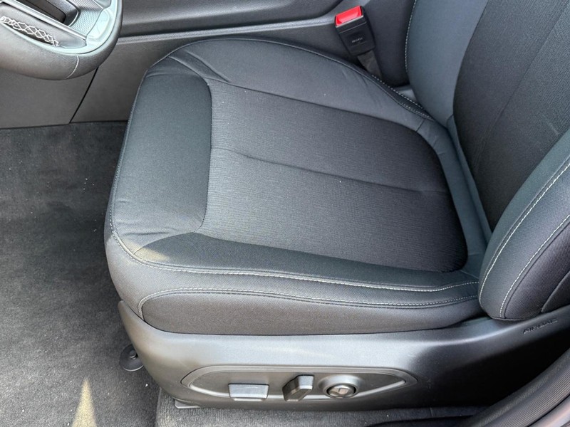 Jeep Grand Cherokee Vehicle Full-screen Gallery Image 10