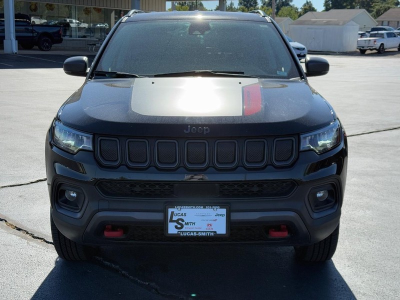 Jeep Compass Vehicle Full-screen Gallery Image 9
