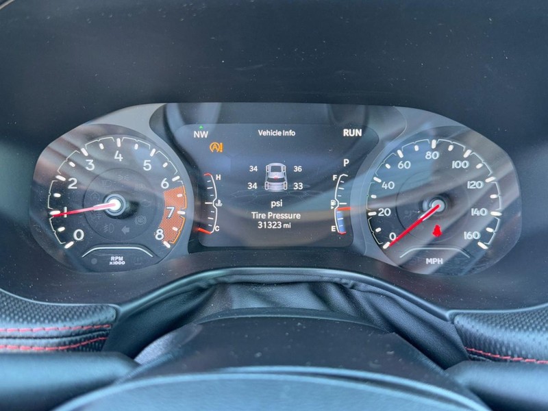 Jeep Compass Vehicle Full-screen Gallery Image 18