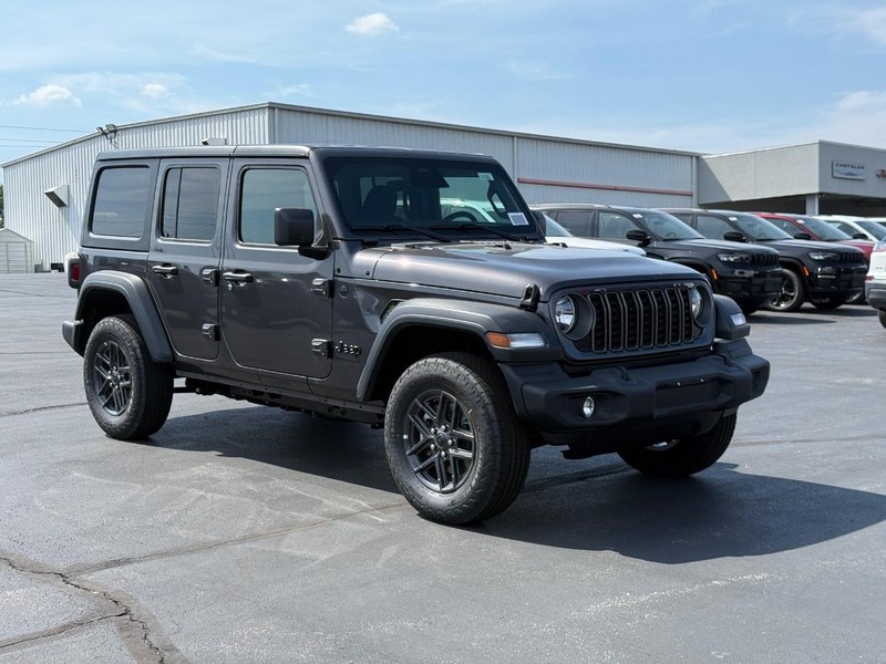 Jeep Wrangler Vehicle Full-screen Gallery Image 2