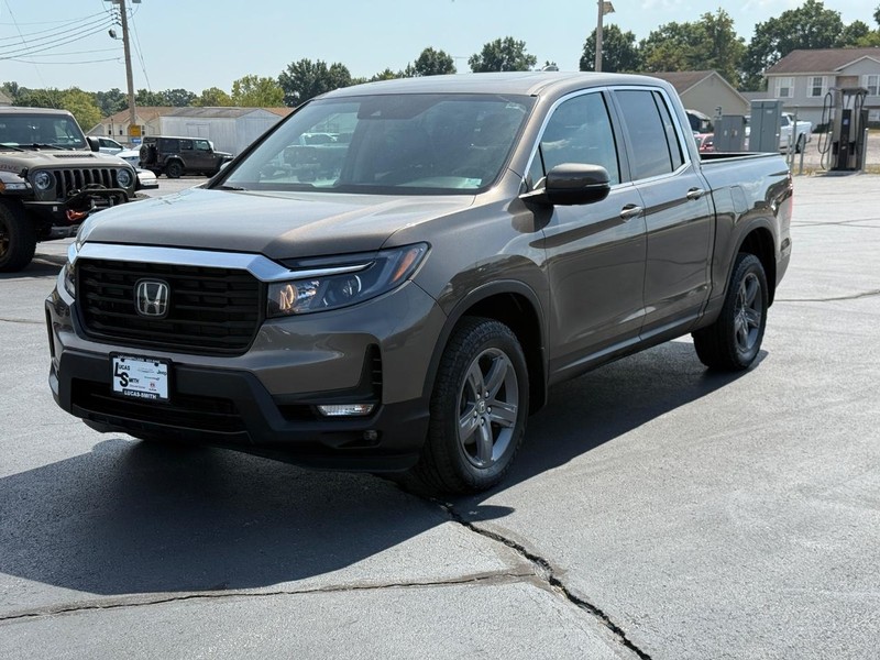 Honda Ridgeline Vehicle Full-screen Gallery Image 7
