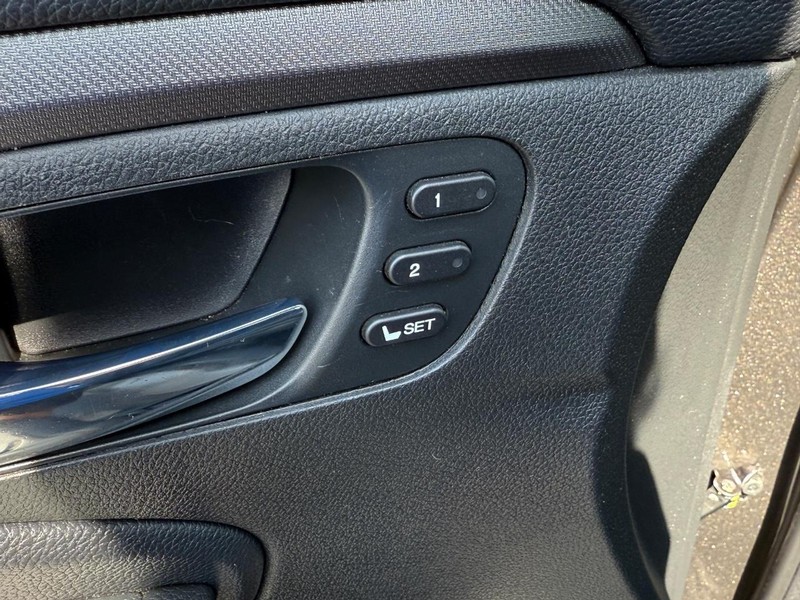 Honda Ridgeline Vehicle Full-screen Gallery Image 14