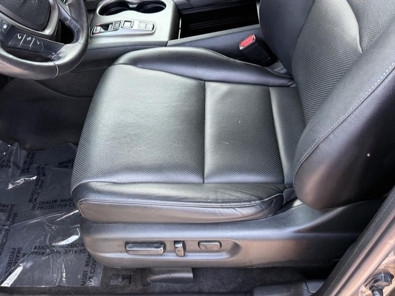 Honda Ridgeline Vehicle Full-screen Gallery Image 15