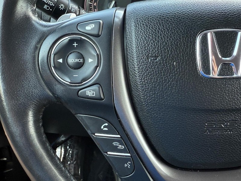 Honda Ridgeline Vehicle Full-screen Gallery Image 16