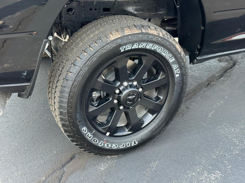 Ram 2500 Vehicle Full-screen Gallery Image 6