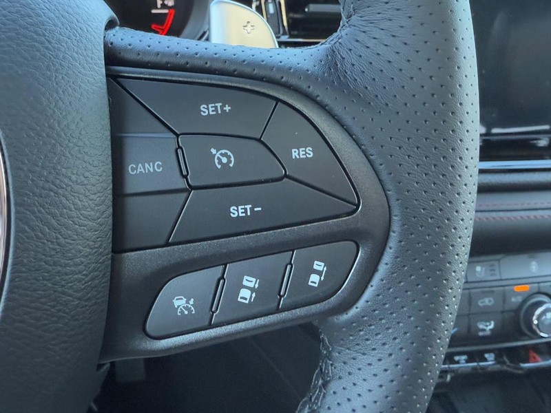 Dodge Durango Vehicle Full-screen Gallery Image 15