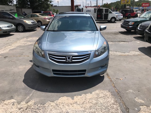 Honda Accord Sedan Vehicle Full-screen Gallery Image 2