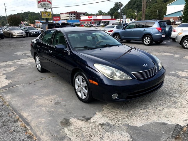 Lexus ES 330 Vehicle Full-screen Gallery Image 3
