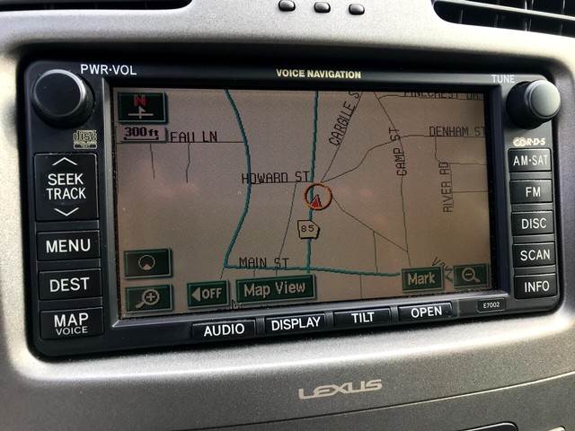 Lexus ES 330 Vehicle Full-screen Gallery Image 11