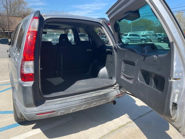Honda CR-V Vehicle Full-screen Gallery Image 6